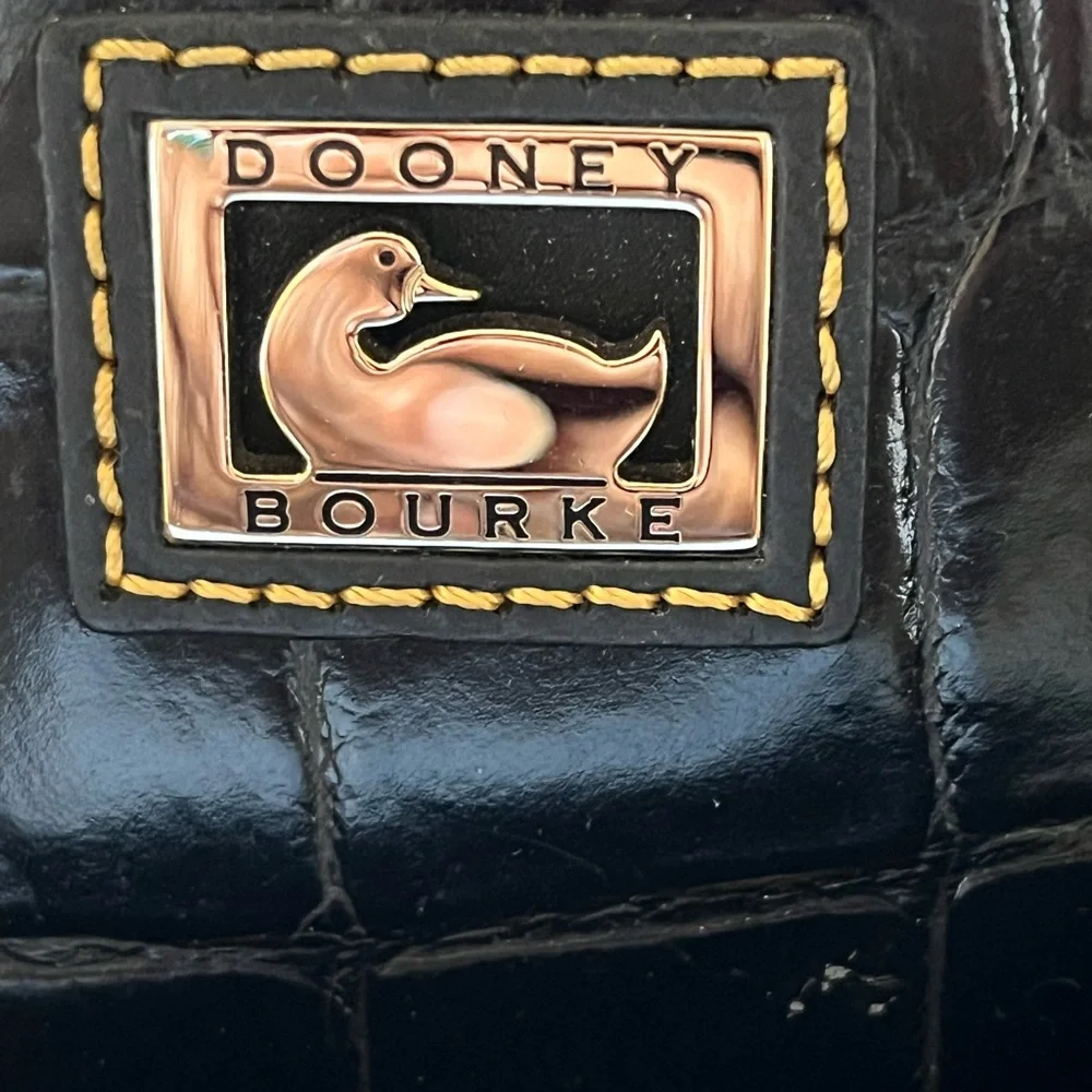 Dooney & Bourke handbag - Picture 10 of 15